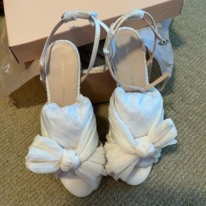 New in box Loeffler Randall Dahlia Heels